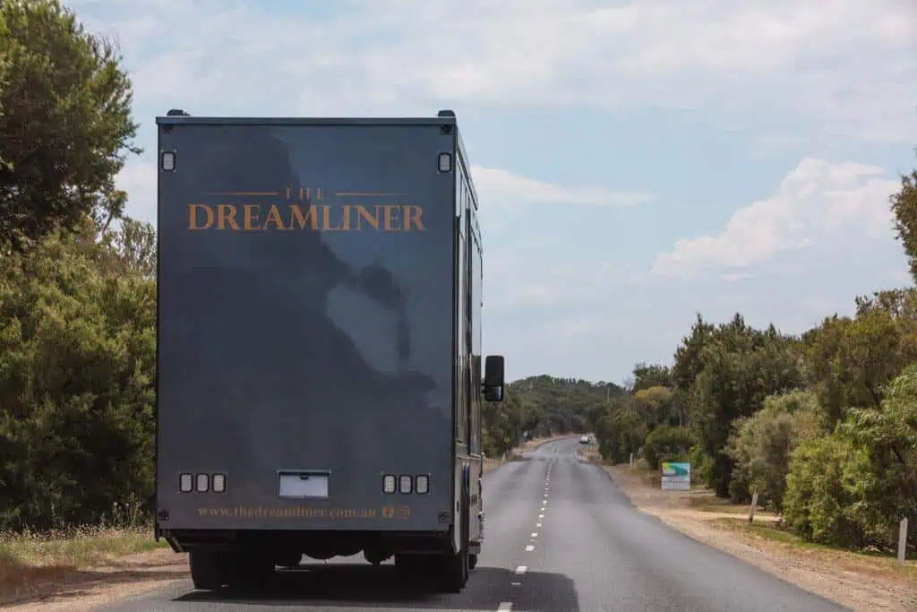 Гигантский автодом Drealiner Kenworth